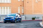 Chrysler Pacifica Hybrid S Appearance Package 2018 года